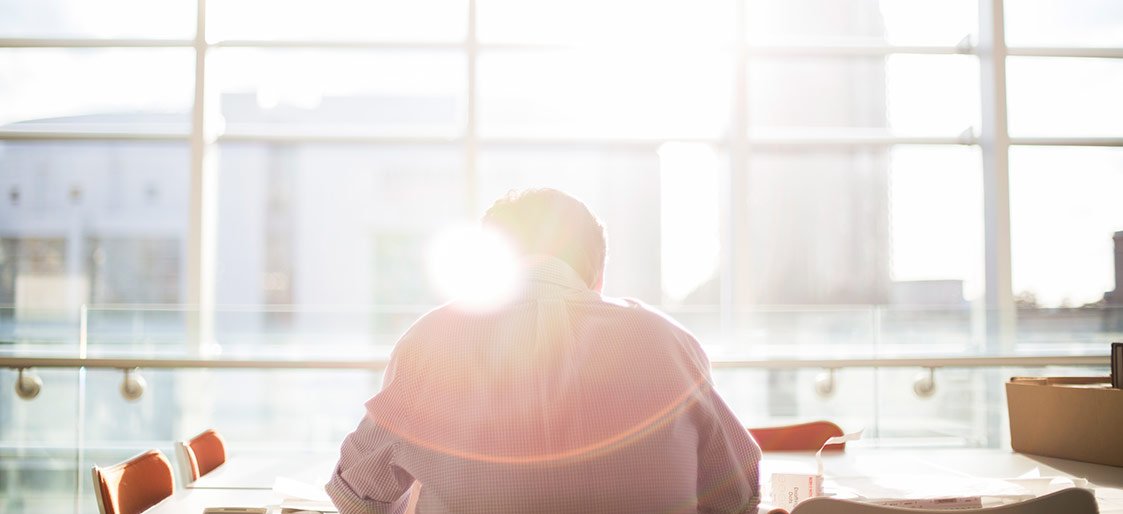 How Robo-Advisors Make Investing Easier Than Ever: Beginner’s Guide How Robo-Advisors Make Investing Easier Than Ever: Beginner’s Guide