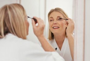 9 Best Makeup Brands for Women Over 40